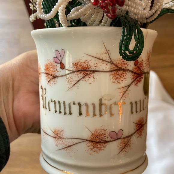 VTG Beaded Flowers in Mug - Picture 3 of 3